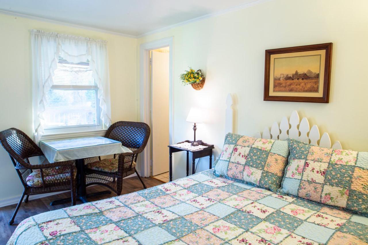 The Chimney Rock Inn & Cottages Екстер'єр фото