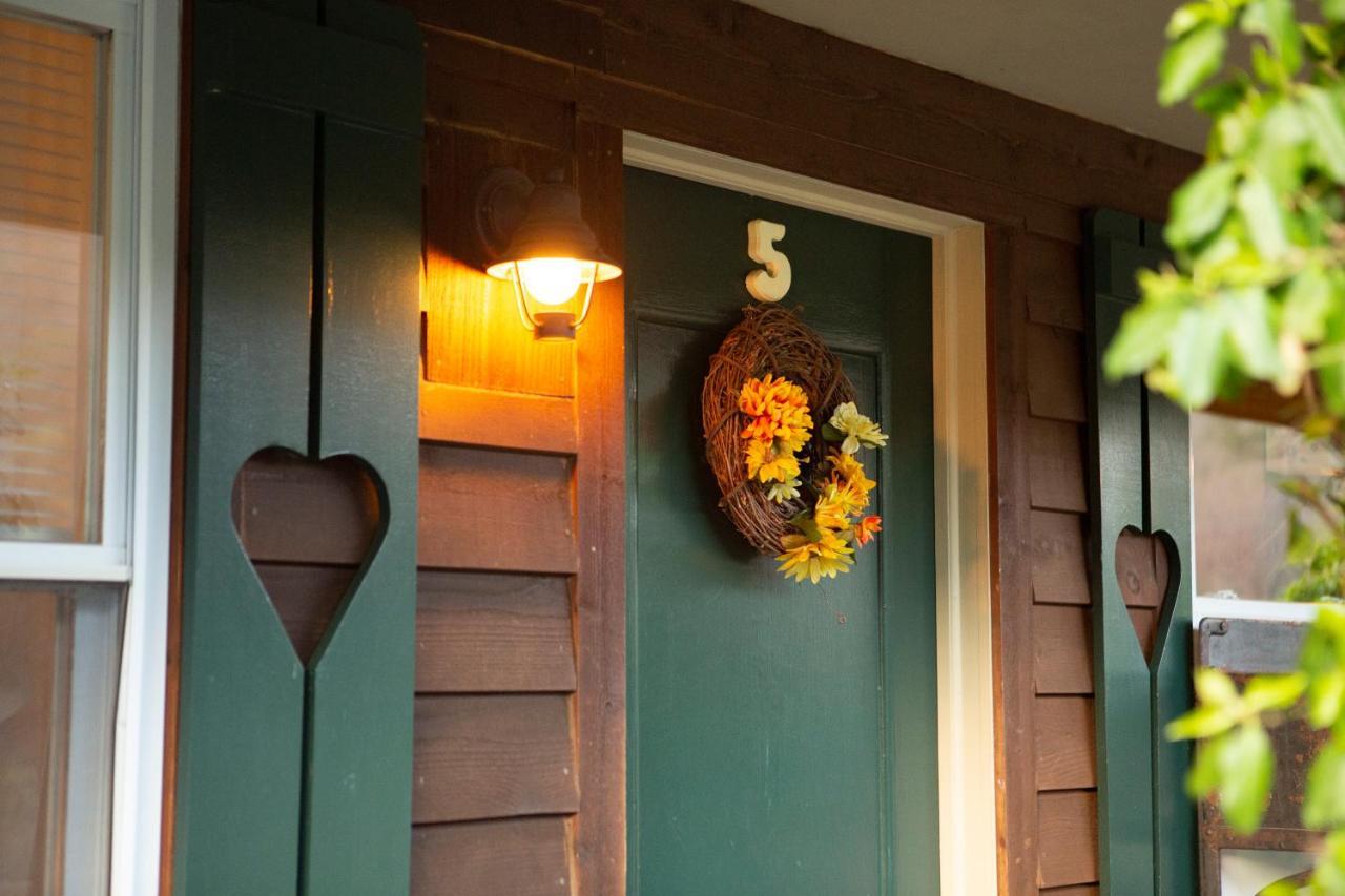 The Chimney Rock Inn & Cottages Екстер'єр фото