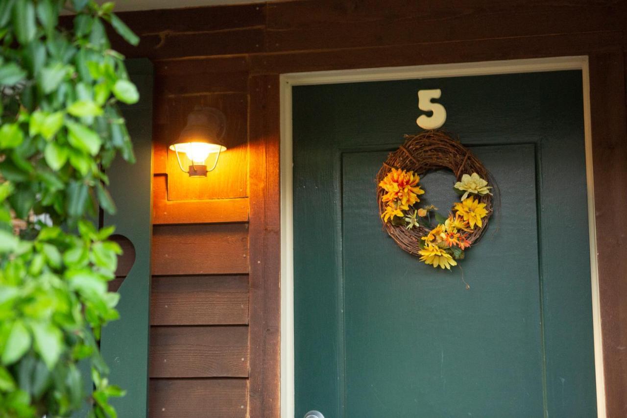 The Chimney Rock Inn & Cottages Екстер'єр фото