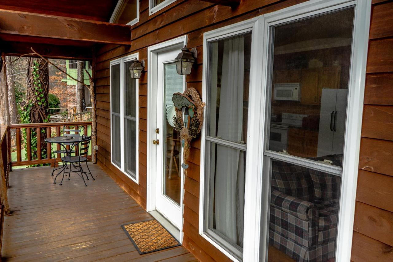 The Chimney Rock Inn & Cottages Екстер'єр фото