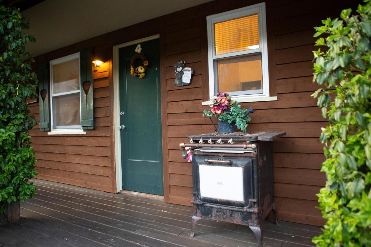 The Chimney Rock Inn & Cottages Екстер'єр фото