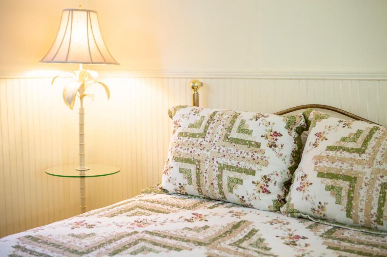 The Chimney Rock Inn & Cottages Екстер'єр фото