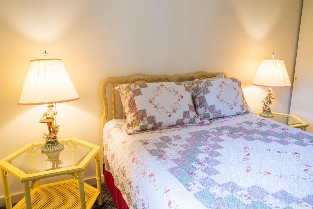 The Chimney Rock Inn & Cottages Екстер'єр фото