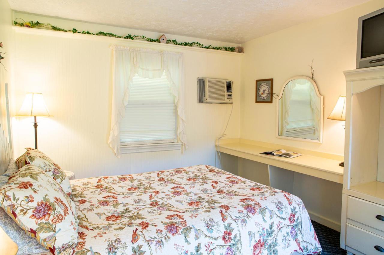 The Chimney Rock Inn & Cottages Екстер'єр фото