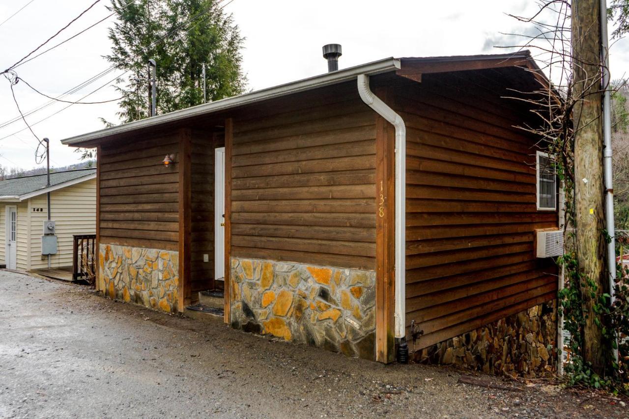 The Chimney Rock Inn & Cottages Екстер'єр фото